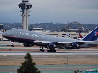 united 744 plane